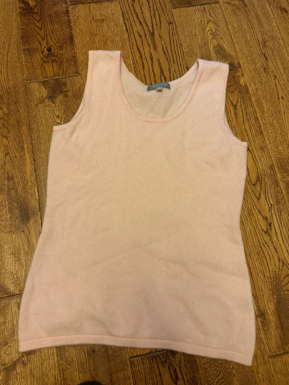 Neiman Marcus light pink L The Cashmere Collection Sleeveless Sweater Shell